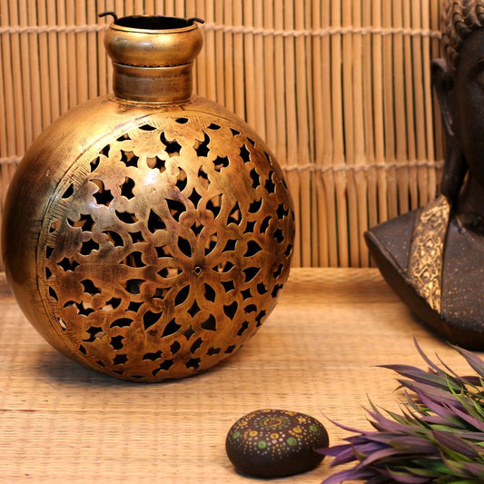 Handcrafted Iron Painted Kuria Tea Light Holder – Decorative Metal Candle Lantern for Home & Festive Décor