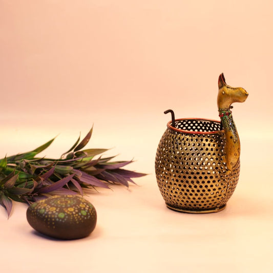 Handcrafted Iron Painted Camel Tea Light Holder – Decorative Metal Candle Holder for Home Décor