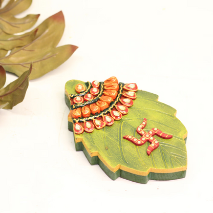 Wooden Kundan Leaf Chopra — Handcrafted Decorative Leaf Tray