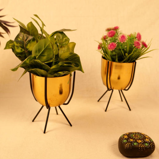 Planter Set of 2 new