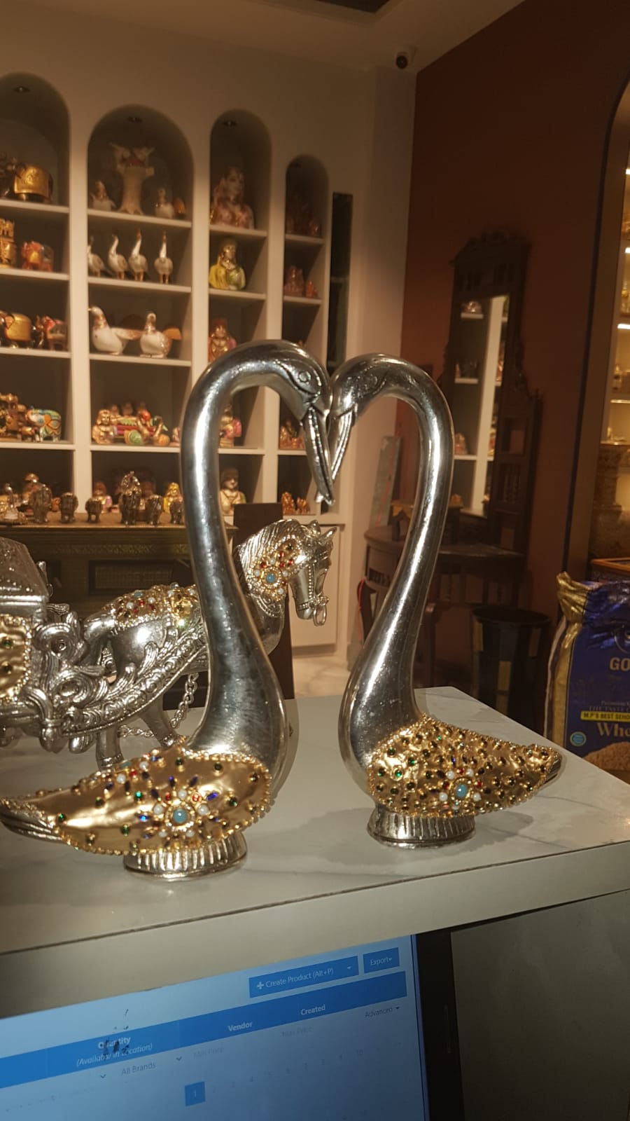 Sarus Bird Pair with Golden Work – Handcrafted Decorative Showpiece