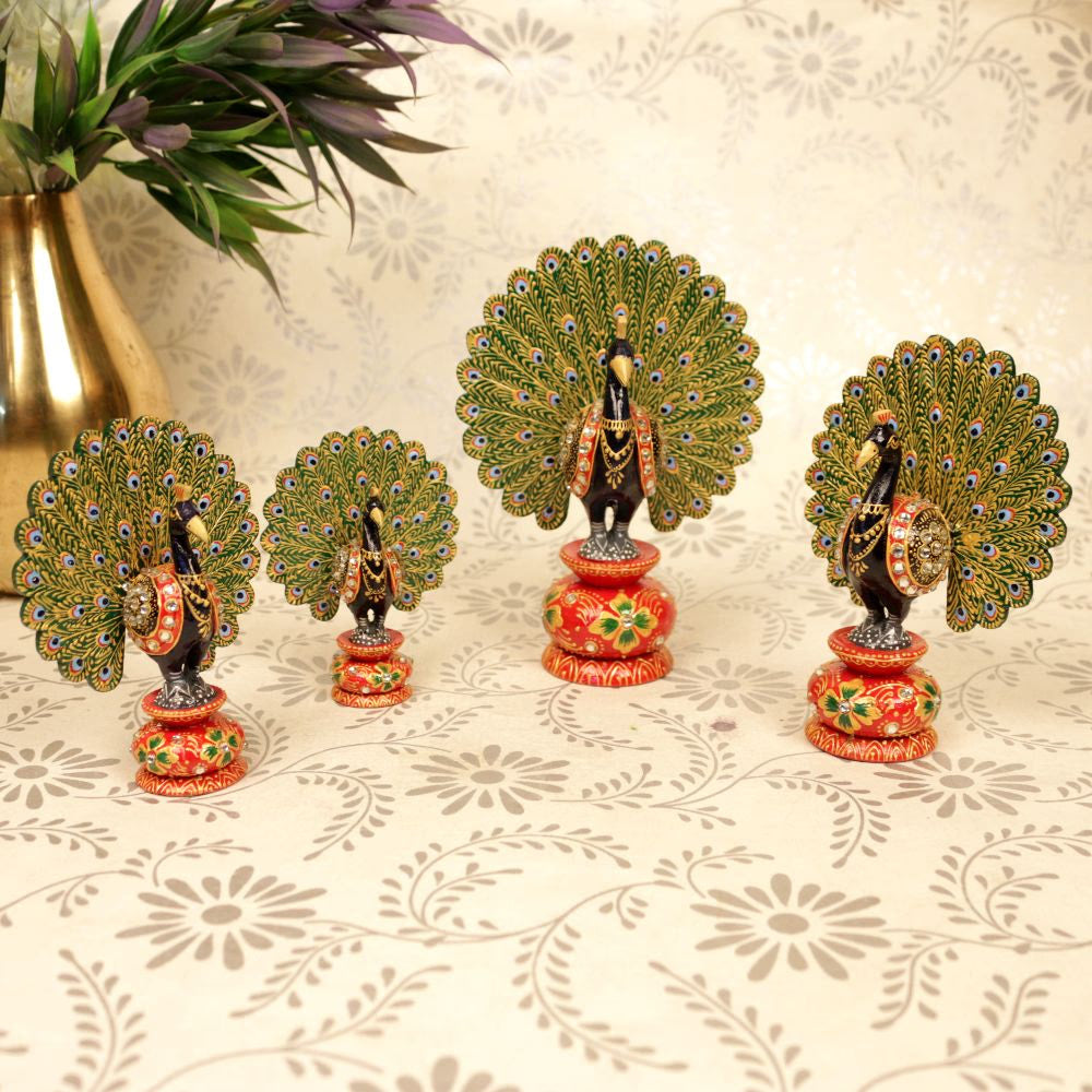 SPECIAL DANCING PEACOCK