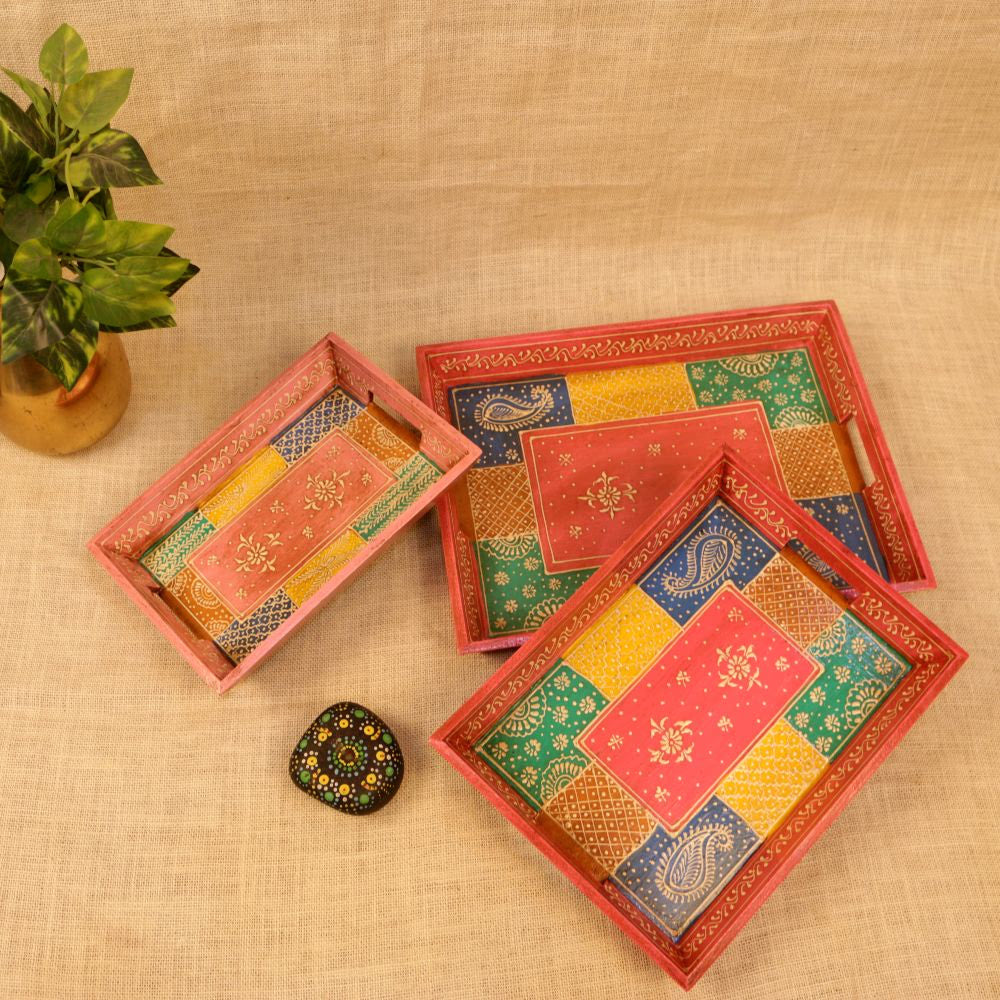 TRAY SET 3 PC EMBOSS PINK COLOUR