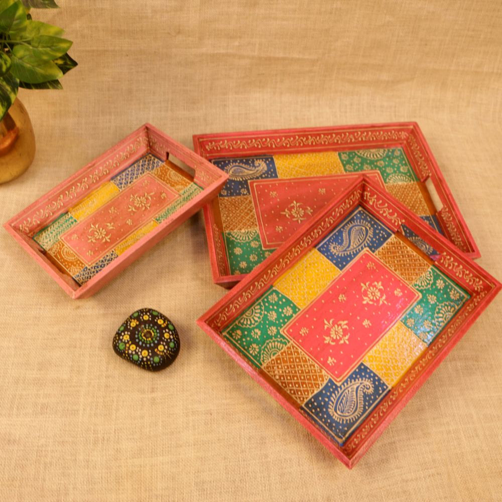 TRAY SET 3 PC EMBOSS PINK COLOUR