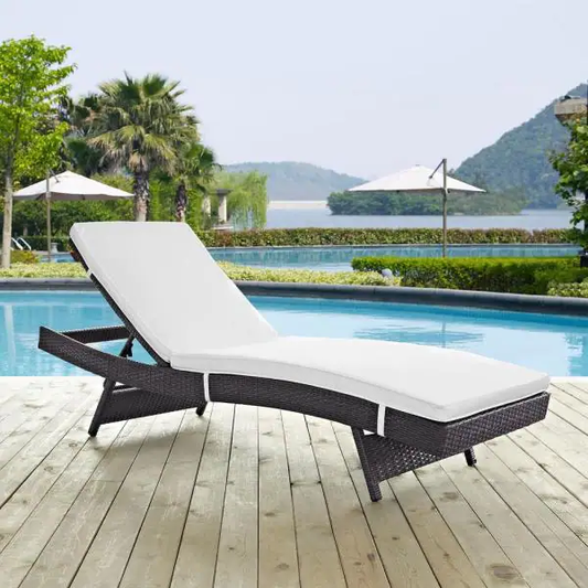 Luxury Outdoor Adjustable Chaise Lounge with Woven Frame